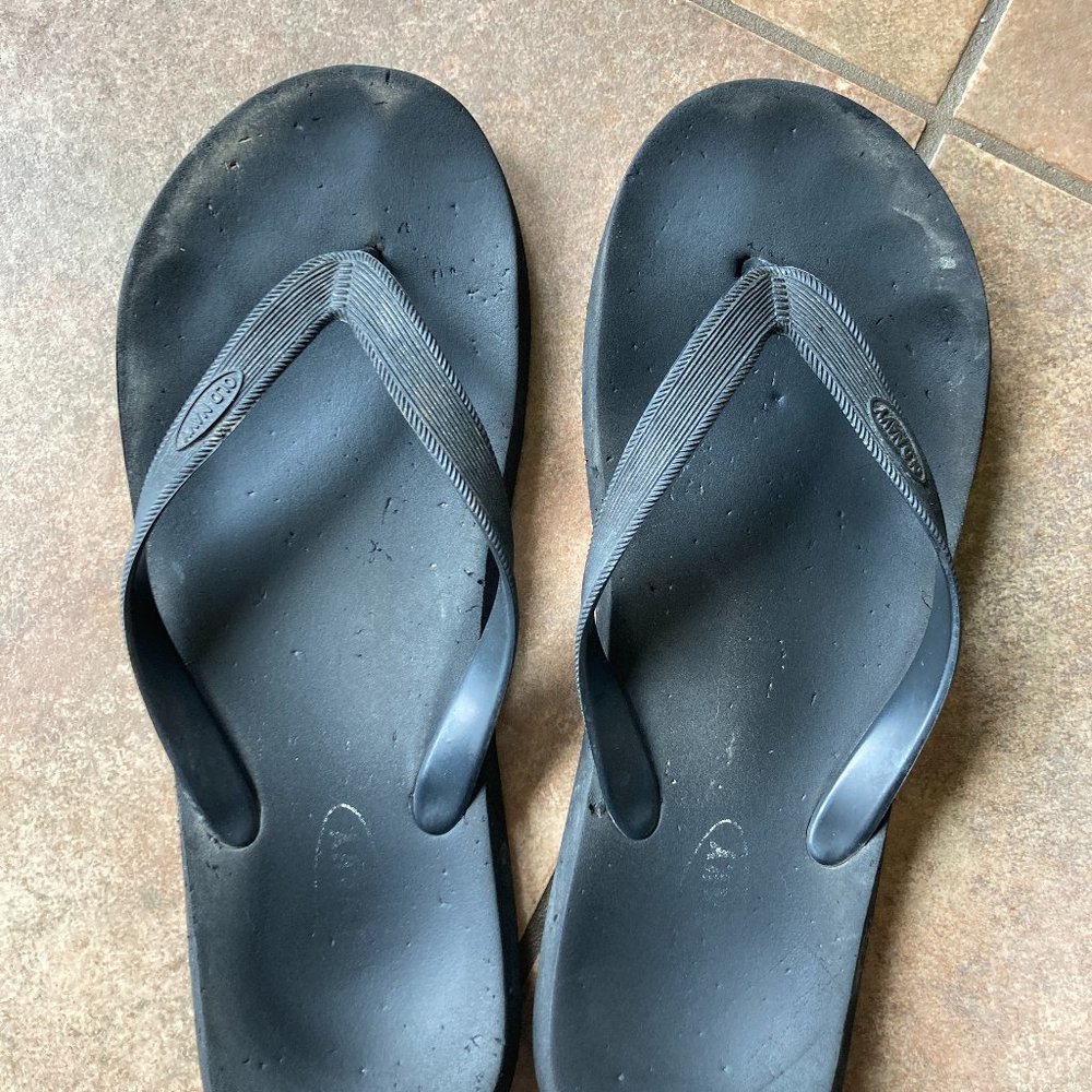 Well Worn Men's Flip Flops, Size 12